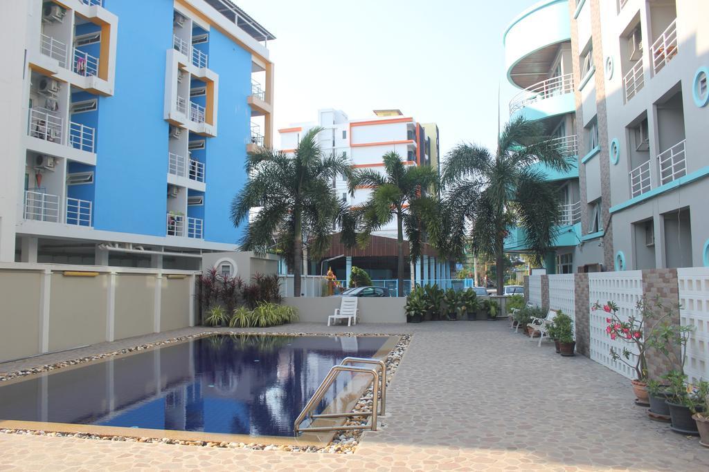 Lomsabai Apartments Bangsaen Esterno foto