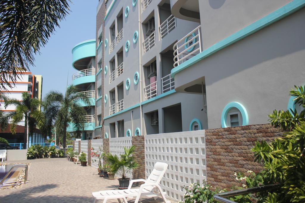 Lomsabai Apartments Bangsaen Esterno foto