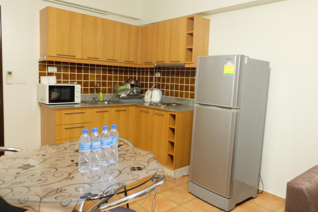 Lomsabai Apartments Bangsaen Esterno foto