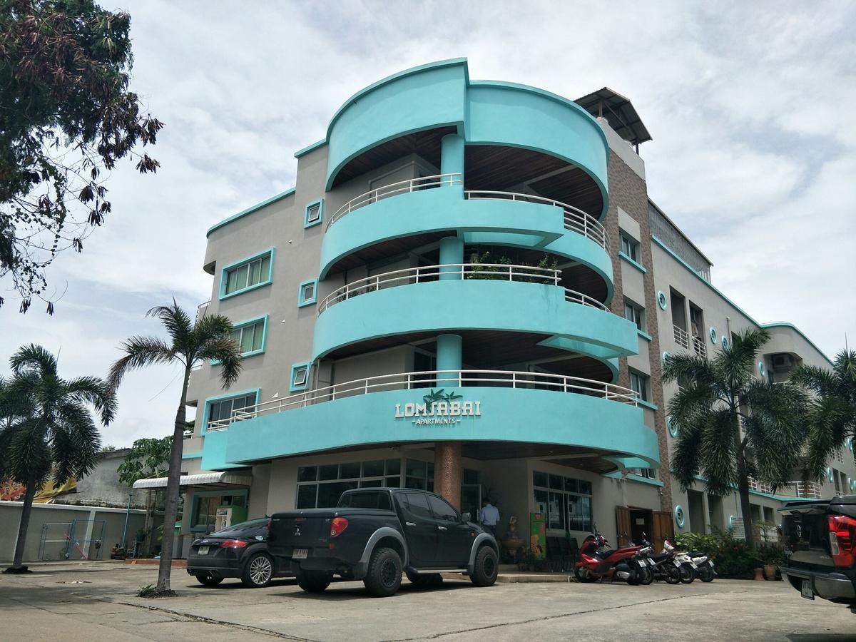 Lomsabai Apartments Bangsaen Esterno foto
