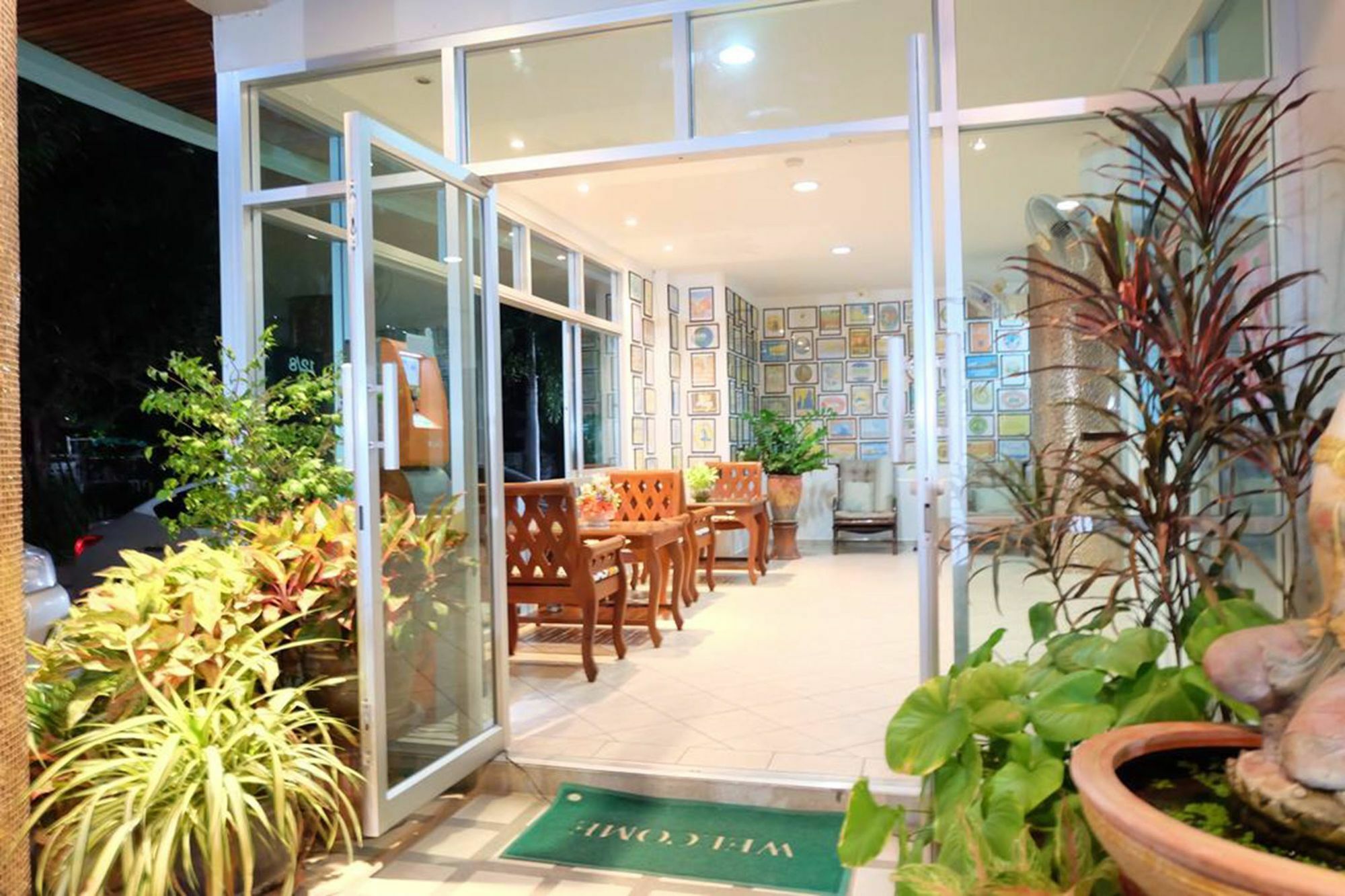 Lomsabai Apartments Bangsaen Esterno foto