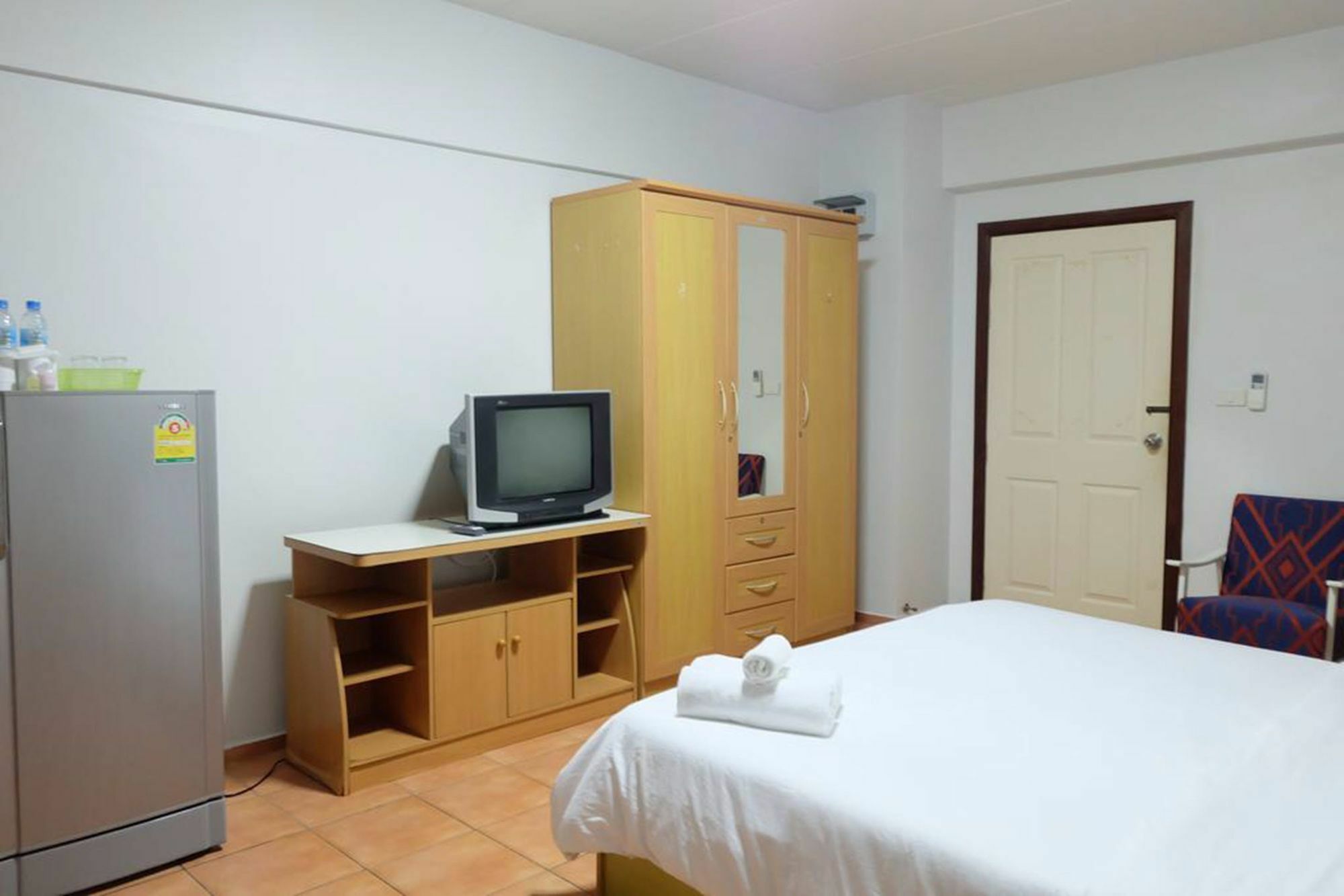 Lomsabai Apartments Bangsaen Esterno foto